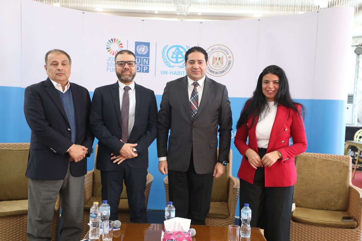 نائب المحافظ يتابع فعاليات ورشة عمل بناء القدرات